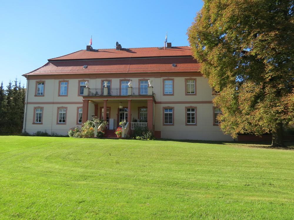 Schloss Lohm Esterno foto